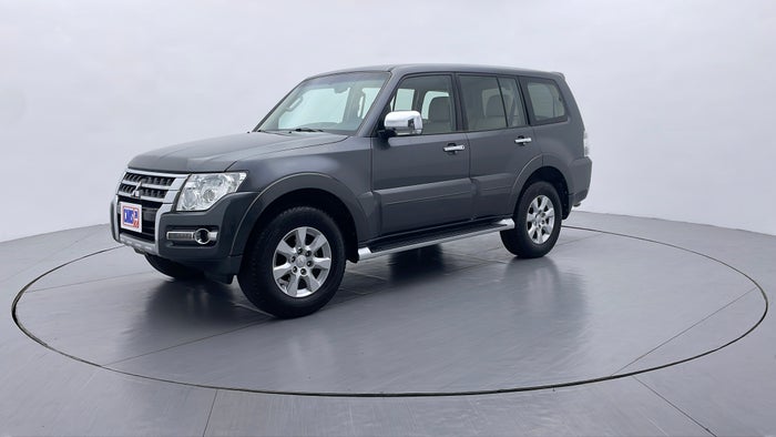 MITSUBISHI PAJERO-Left Front Diagonal (45- Degree) View