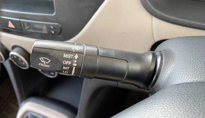 2015 Hyundai Grand i10 MAGNA 1.2 KAPPA VTVT, Petrol, Manual, 15,378 km, Combination switch - Wiper speed adjustment non-functional