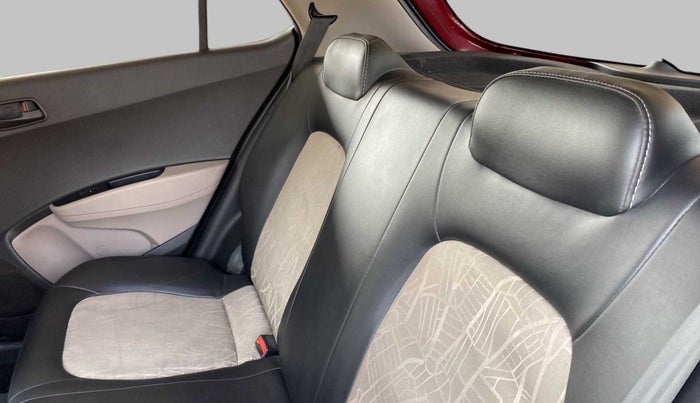 2015 Hyundai Grand i10 MAGNA 1.2 KAPPA VTVT, Petrol, Manual, 15,378 km, Right Side Rear Door Cabin