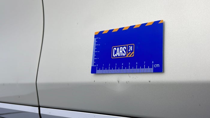 VOLKSWAGEN TOUAREG-Door Exterior RHS Front Dent