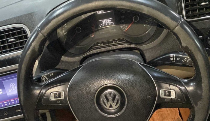 2017 Volkswagen Ameo HIGHLINE 1.2, Petrol, Manual, 56,769 km, Steering wheel - Steering cover is minor torn