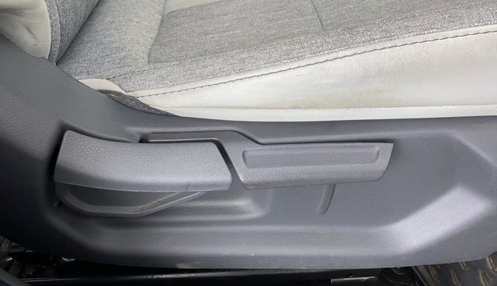 2021 Hyundai GRAND I10 NIOS SPORTZ 1.2 KAPPA VTVT CNG, CNG, Manual, 34,714 km, Driver Side Adjustment Panel