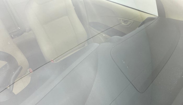 2014 Honda Amaze 1.2 SMT I VTEC, Petrol, Manual, 63,154 km, Front windshield - Minor spot on windshield