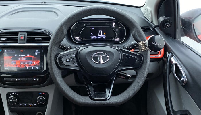 2020 Tata Tiago XZA+ DUAL TONE 1.2RTN, Petrol, Automatic, 28,971 km, Steering Wheel Close Up