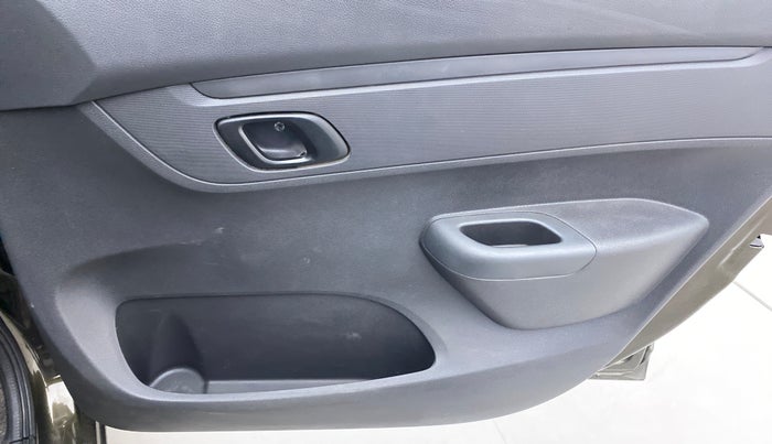 2015 Renault Kwid RXT, Petrol, Manual, 34,746 km, Driver Side Door Panels Control