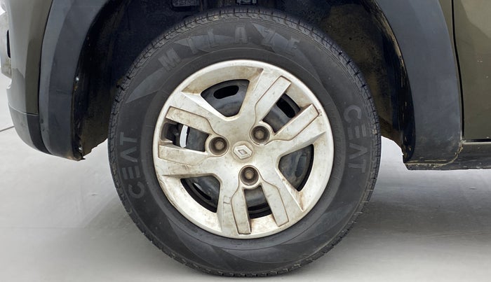 2015 Renault Kwid RXT, Petrol, Manual, 34,746 km, Left Front Wheel