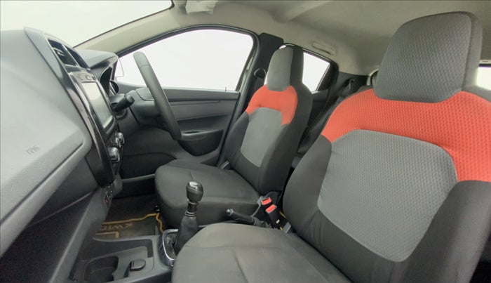2015 Renault Kwid RXT, Petrol, Manual, 34,746 km, Right Side Front Door Cabin