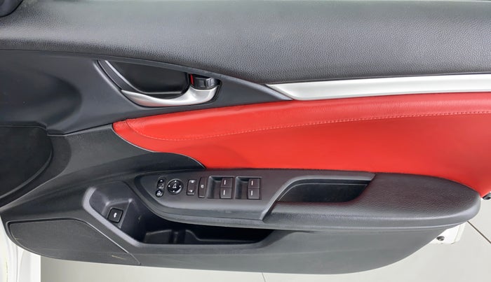 2019 Honda Civic 1.8L I-VTEC ZX CVT, Petrol, Automatic, 31,854 km, Driver Side Door Panels Control
