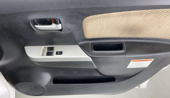 2018 Maruti Wagon R 1.0 LXI CNG, CNG, Manual, 58,200 km, Driver Side Door Panels Control