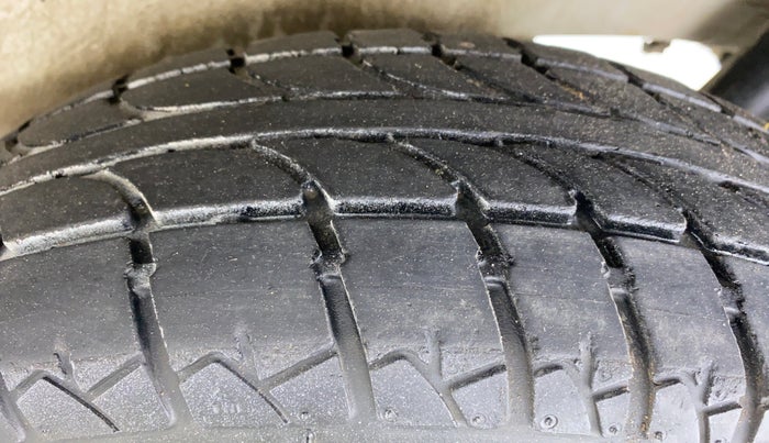 2018 Maruti Wagon R 1.0 LXI CNG, CNG, Manual, 58,200 km, Left Rear Tyre Tread