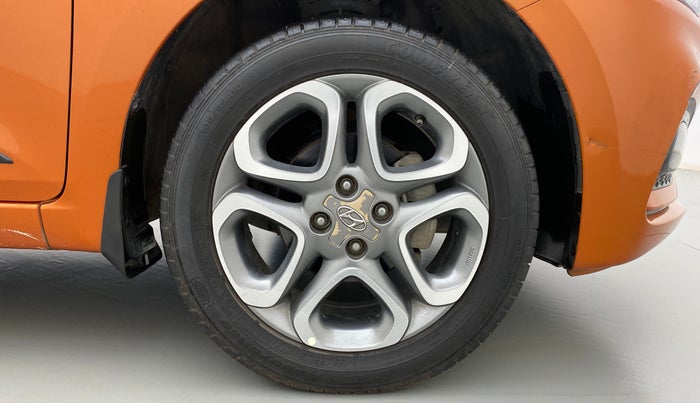 2018 Hyundai Elite i20 ASTA 1.2 (O), Petrol, Manual, 24,988 km, Right Front Wheel