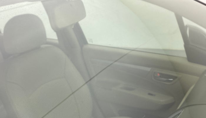 2017 Maruti Ertiga ZXI+, Petrol, Manual, 75,909 km, Front windshield - Minor spot on windshield
