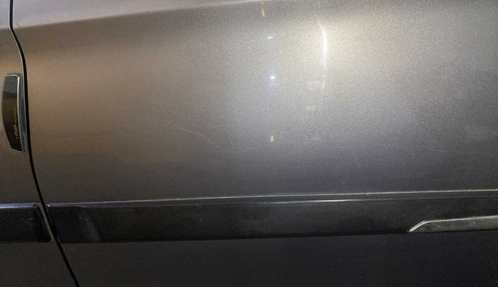 2015 Maruti Ciaz ZXI, Petrol, Manual, 24,565 km, Rear left door - Minor scratches