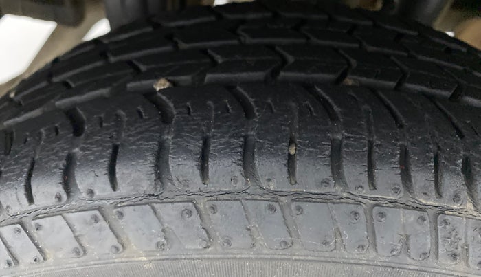 2017 Maruti Alto K10 VXI (O), Petrol, Manual, 42,259 km, Right Rear Tyre Tread