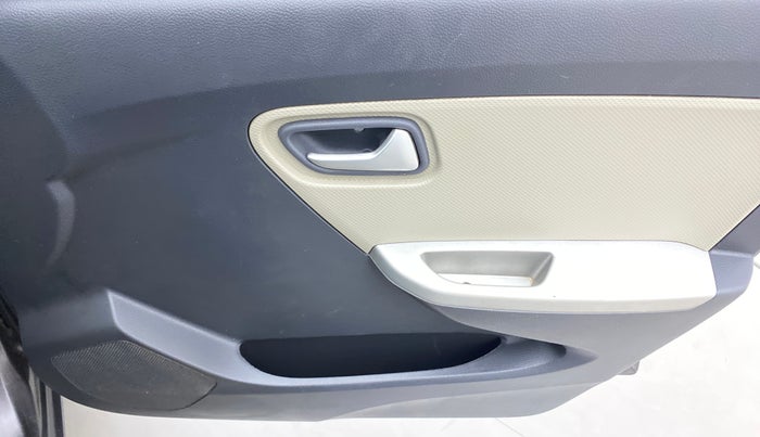 2017 Maruti Alto K10 VXI (O), Petrol, Manual, 42,259 km, Driver Side Door Panels Control
