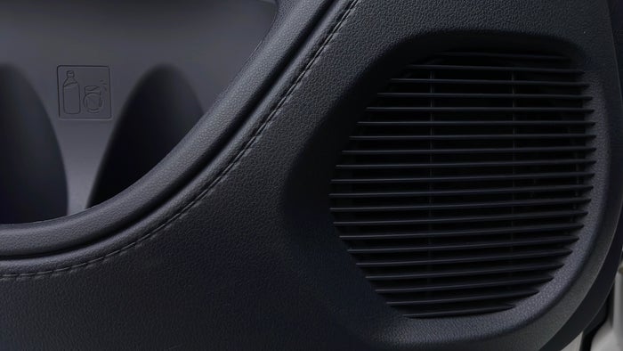 TOYOTA RUSH-Speakers