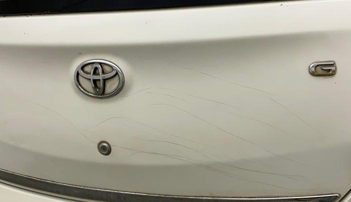 2015 Toyota Etios Liva G, Petrol, Manual, 96,553 km, Dicky (Boot door) - Minor scratches