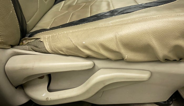 2015 Toyota Etios Liva G, Petrol, Manual, 96,553 km, Driver Side Adjustment Panel