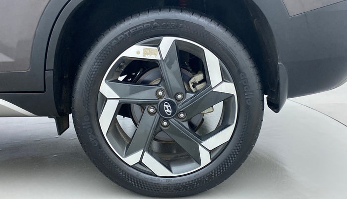 2022 Hyundai ALCAZAR PLATINUM 1.5 MT 7STR, Diesel, Manual, 4,266 km, Left Rear Wheel
