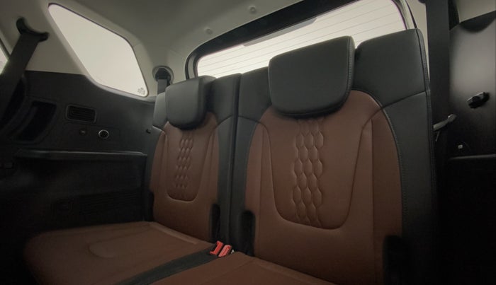 2022 Hyundai ALCAZAR PLATINUM 1.5 MT 7STR, Diesel, Manual, 4,266 km, Third Seat Row ( optional )