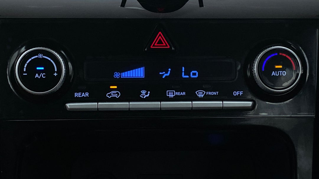 Automatic Climate Control 