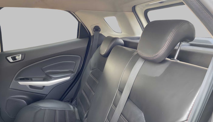 2015 Ford Ecosport 1.5 TITANIUMTDCI OPT, Diesel, Manual, 75,454 km, Right Side Rear Door Cabin