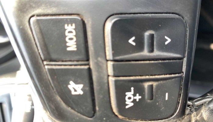 2018 Maruti S Cross ZETA 1.3, Diesel, Manual, 64,420 km, Steering wheel - Sound system control not functional