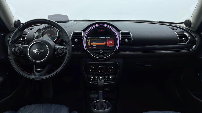 MINI CLUBMAN-Dashboard View