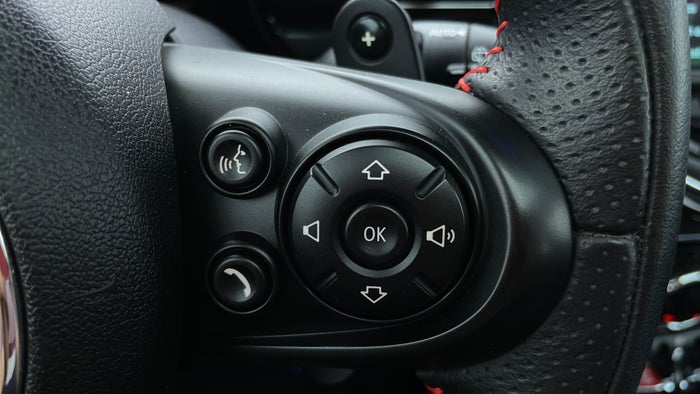 MINI CLUBMAN-Drivers Control
