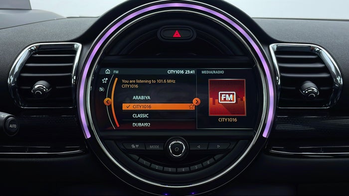 MINI CLUBMAN-Infotainment System