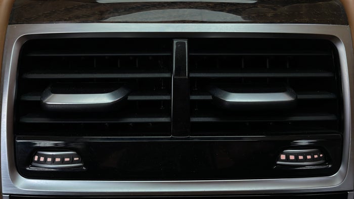 BMW 740LI-Rear AC Vents