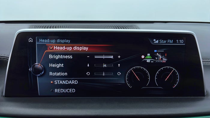 BMW 740LI-Heads Up Display
