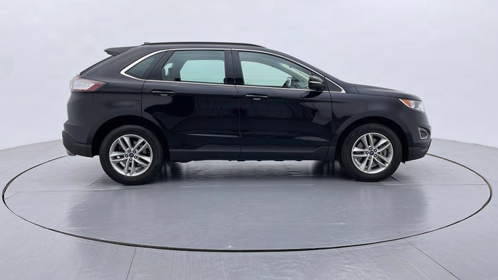 FORD EDGE-Right Side View