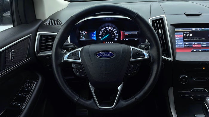 FORD EDGE-Steering Wheel Close-up