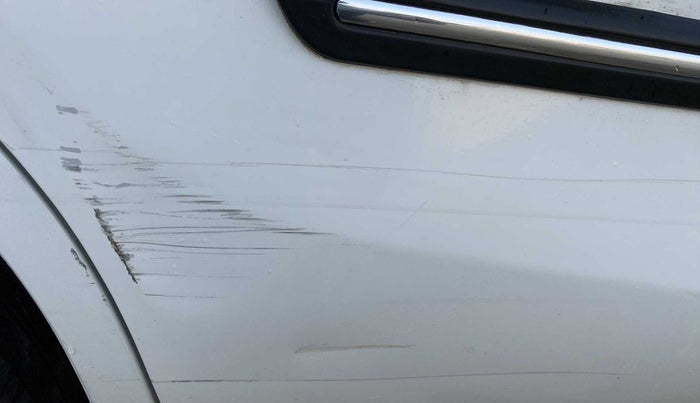 2018 Maruti Alto 800 LXI, Petrol, Manual, 1,242 km, Right rear door - Minor scratches
