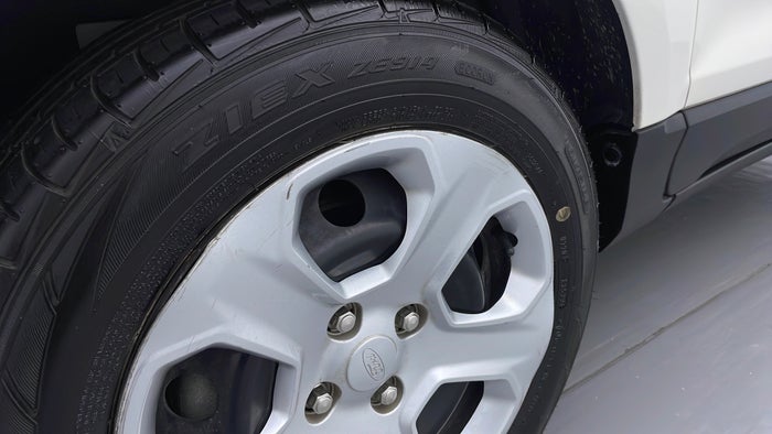 FORD ECOSPORT-Wheel Cap LHS Front Broken