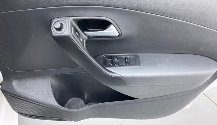 2019 Volkswagen Polo COMFORTLINE  CUP EDITION, Petrol, Manual, 36,003 km, Driver Side Door Panels Control