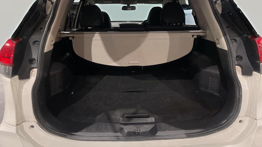 2017 Nissan X-trail St-l (FWD), Automatic, 73823 km, Boot Inside View