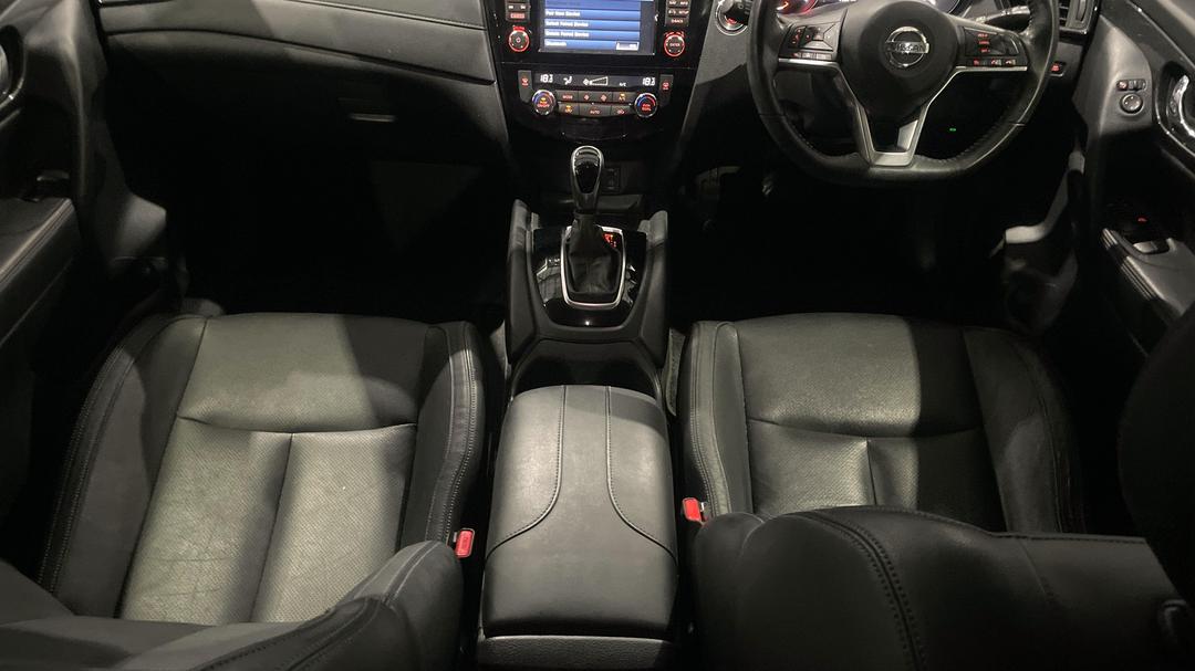 2017 Nissan X-trail St-l (FWD), Automatic, 73823 km, Center Console
