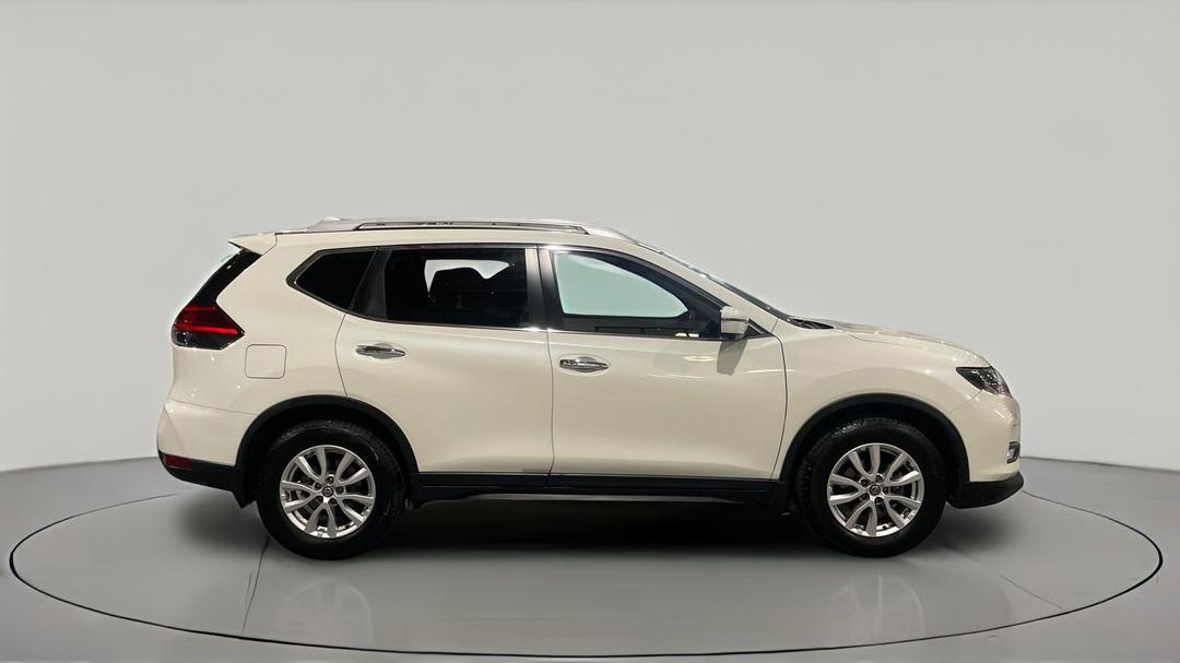 2017 Nissan X-trail St-l (FWD), Automatic, 73823 km, Right Side View