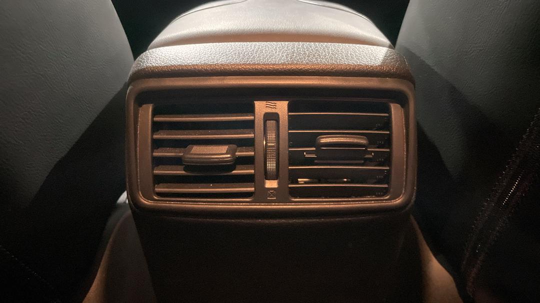 2017 Nissan X-trail St-l (FWD), Automatic, 73823 km, Rear A/C Vent
