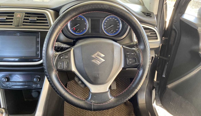 2017 Maruti S Cross ALPHA 1.3, Diesel, Manual, 99,360 km, Steering wheel - Phone control not functional