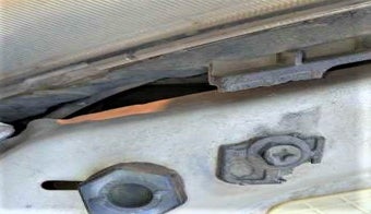 2014 Maruti Swift VXI, Petrol, Manual, 81,379 km, Right headlight - Clamp has minor damage