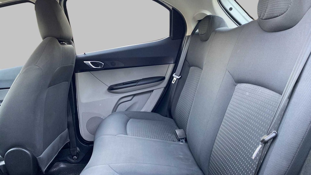 Right Side Rear Door Cabin