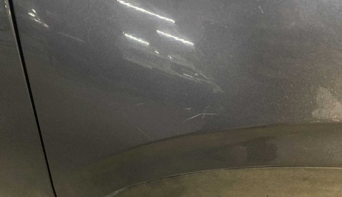 2019 Hyundai VENUE S 1.2, Petrol, Manual, 34,495 km, Right fender - Minor scratches