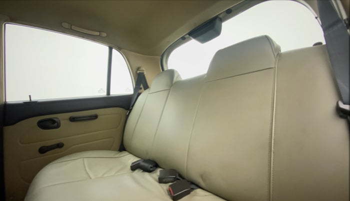 2010 Hyundai Santro Xing GL, Petrol, Manual, 71,117 km, Right Side Rear Door Cabin
