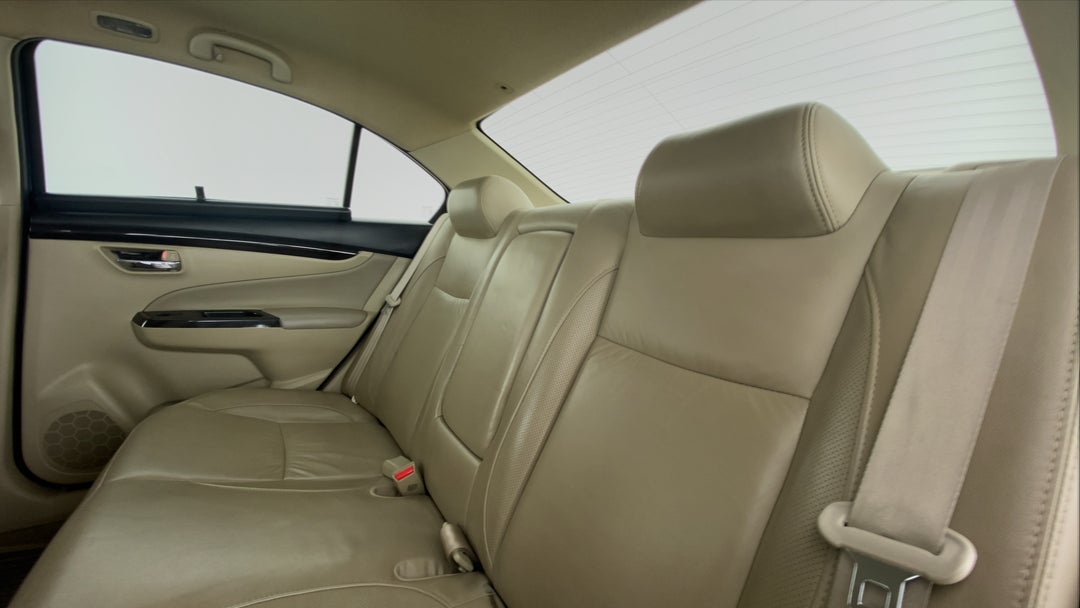 Right Side Rear Door Cabin