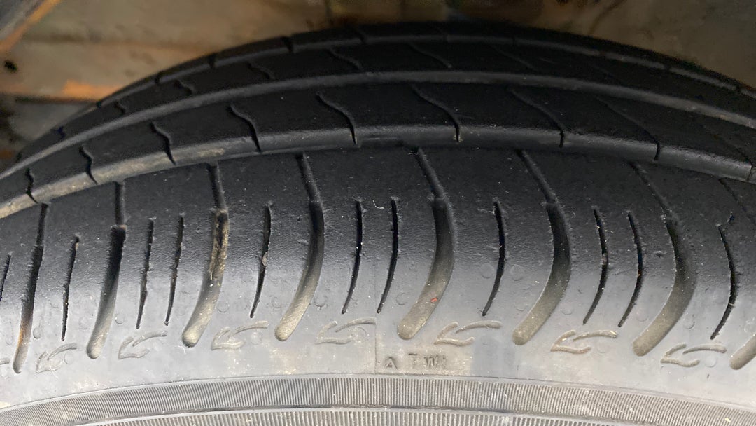 Left Front Tyre Tread
