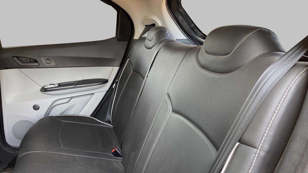 Right Side Rear Door Cabin