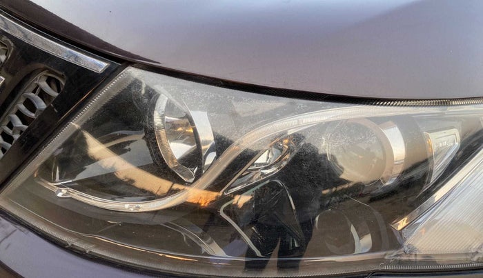 2015 Mahindra XUV500 W8, Diesel, Manual, 97,243 km, Left headlight - Minor scratches